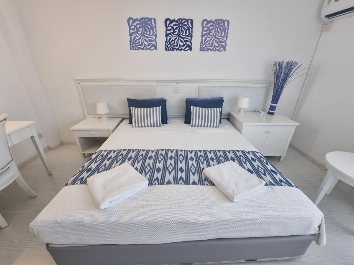 Nereus Hotel Paphos Extérieur photo