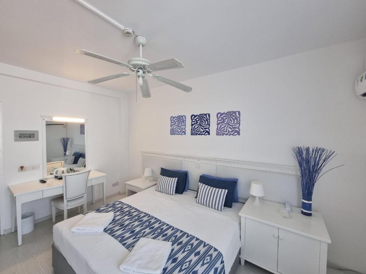 Nereus Hotel Paphos Extérieur photo
